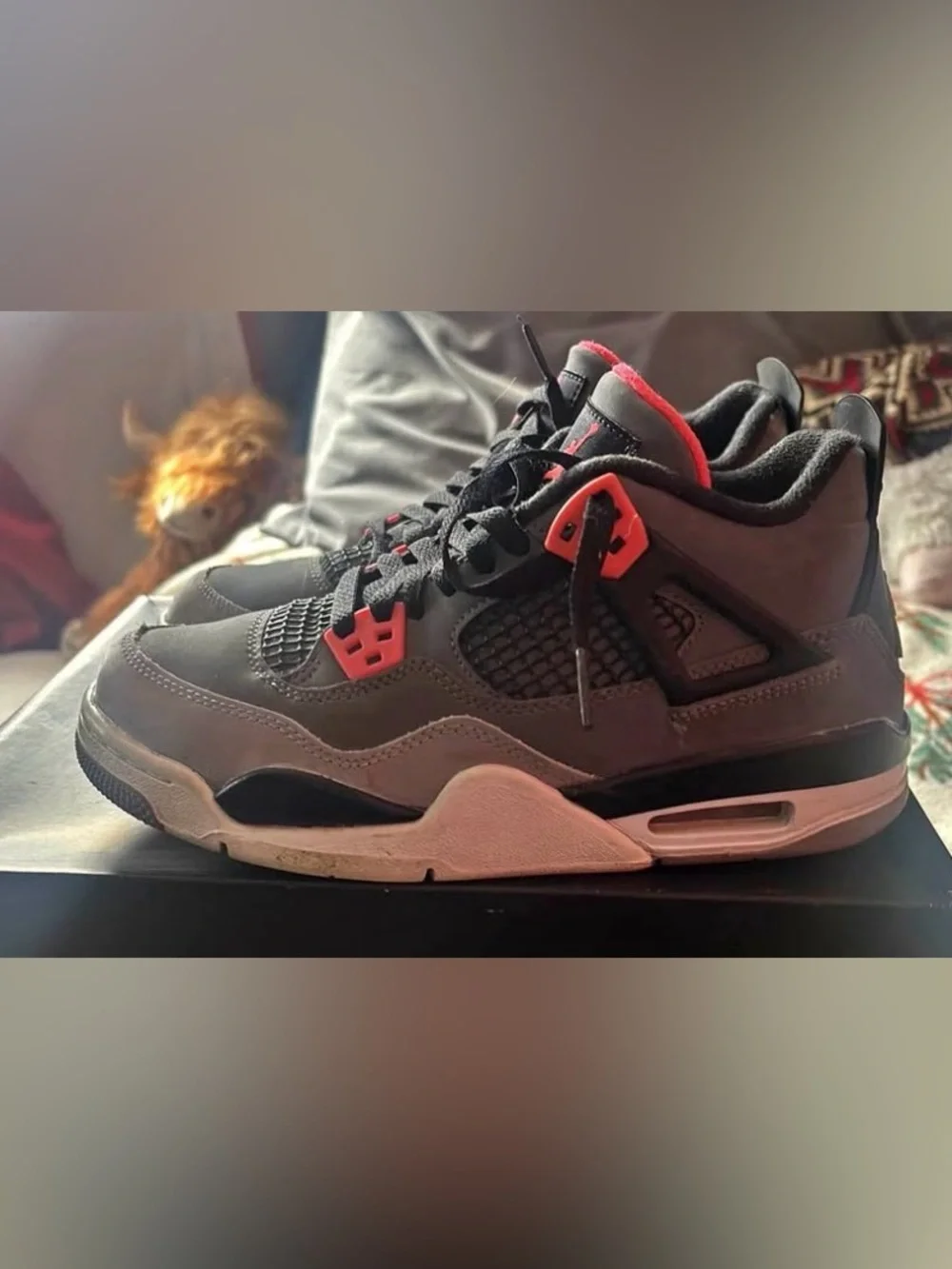 Jordan Retro Mid-Top Sneakers in Gray and Red Accents